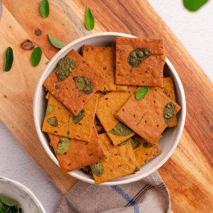 water-chestnut-moringa-grain-free-crackers-texture